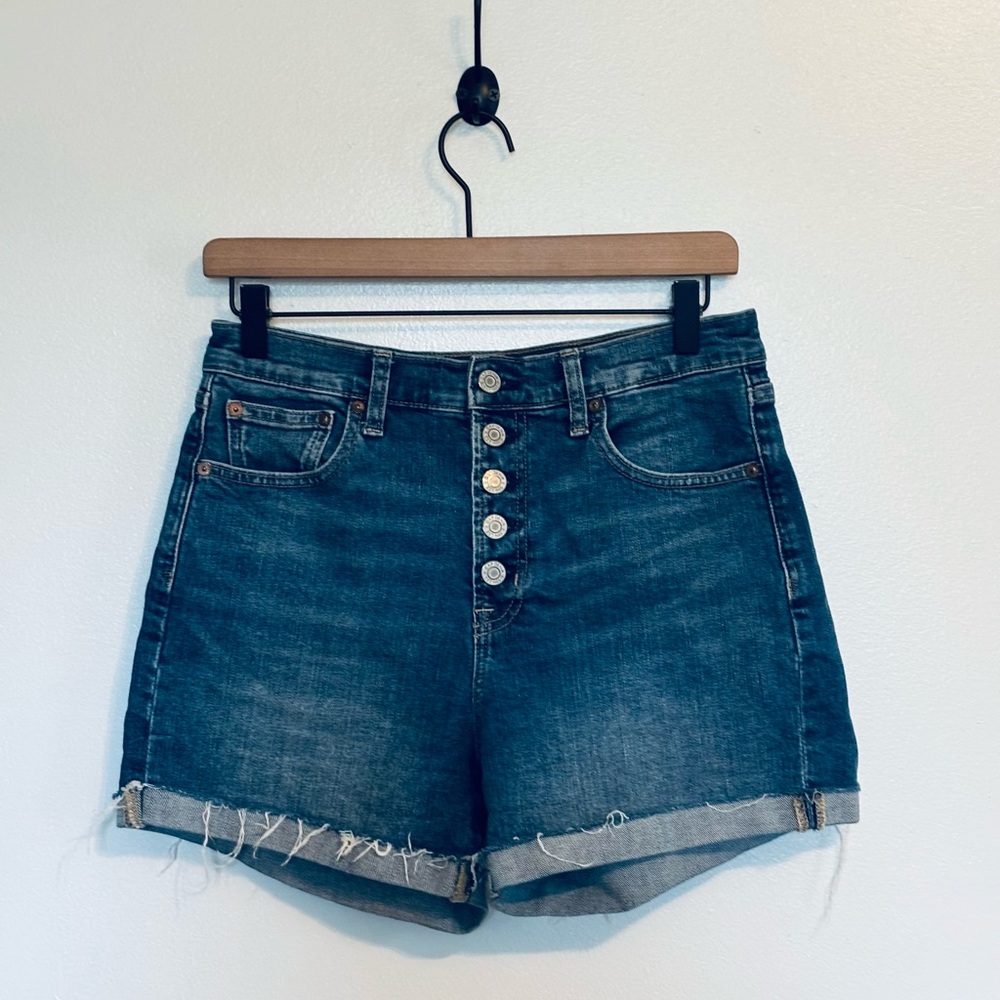 Gap blue high waisted shorts, 4” short shorts size 4 with raw hem and button up